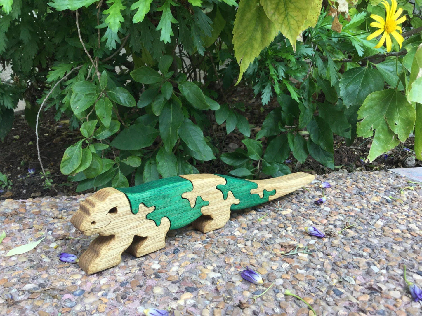 Komodo Dragon Puzzle - Exotic Wooden Jigsaw, Educational Toy, Durable Handcrafted Play, Eco-Friendly Gift