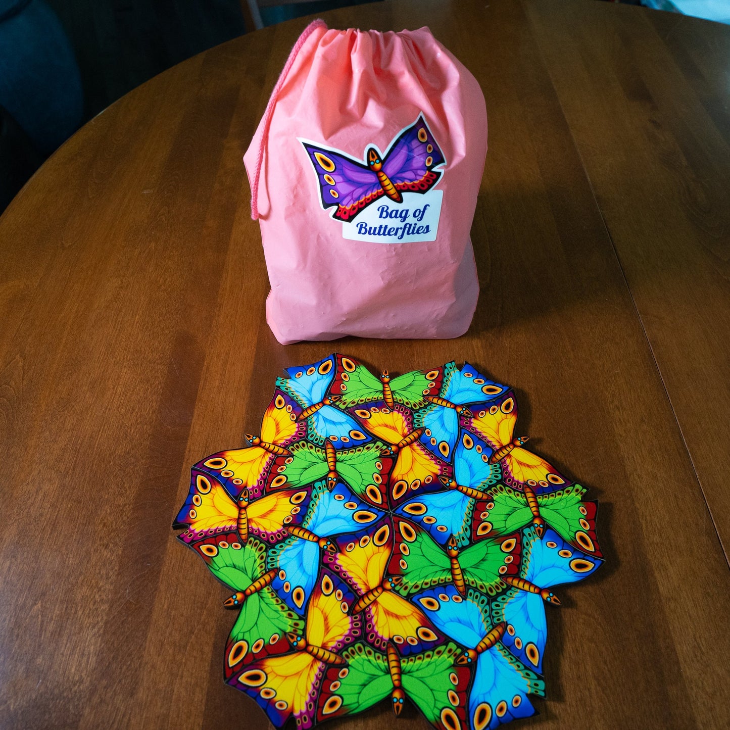 Butterfly wooden puzzle, tessellation puzzle, endless puzzle