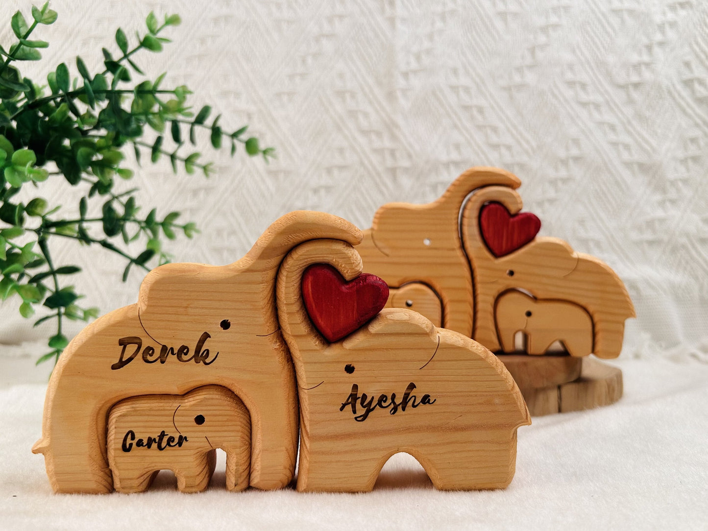 Wooden Elephant Family Puzzle, Personalized Name 7 Person Animal Figurine, Handmade Family Keepsake Home Decor Gift,Anniversary Gift for Her