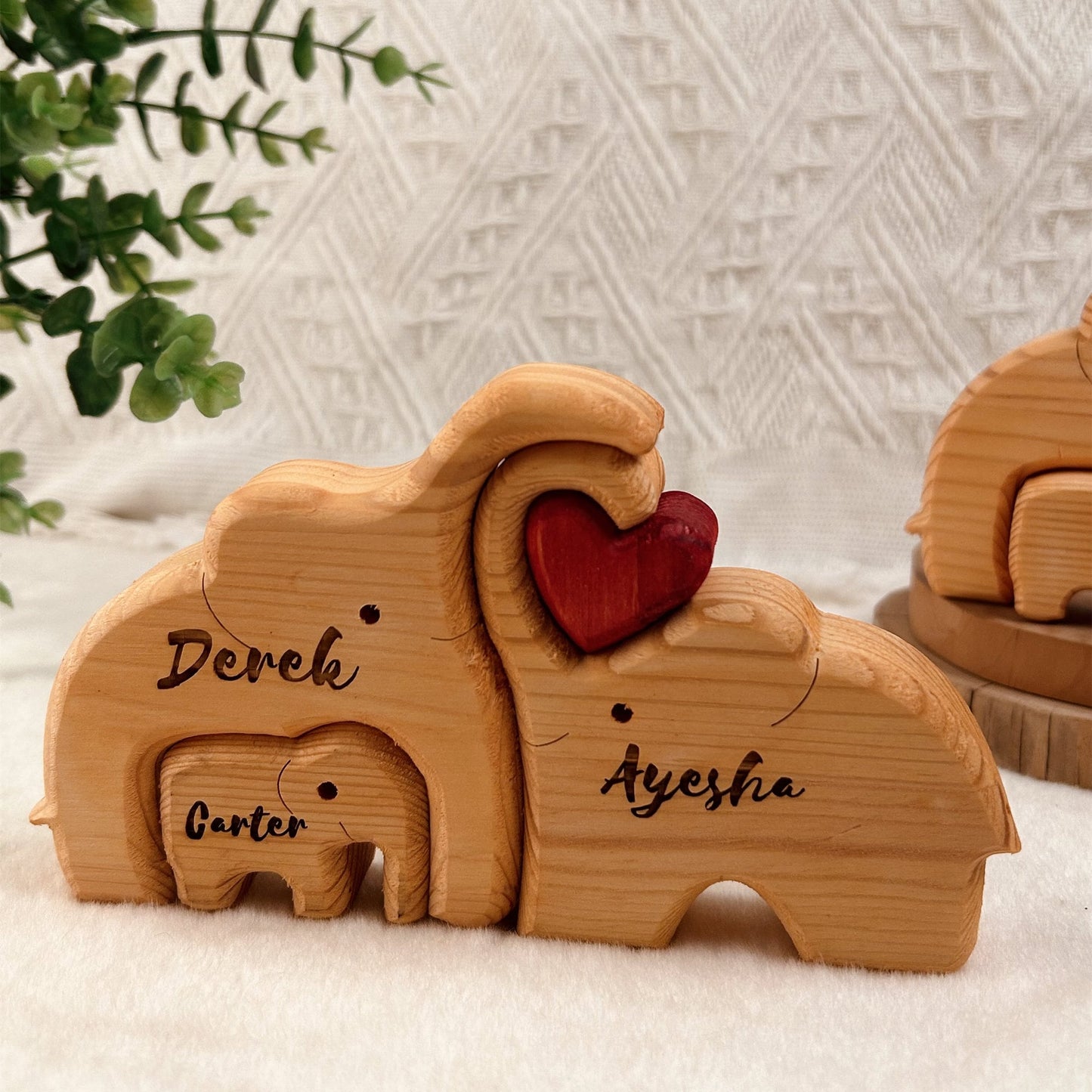 Wooden Elephant Family Puzzle, Personalized Name 7 Person Animal Figurine, Handmade Family Keepsake Home Decor Gift,Anniversary Gift for Her