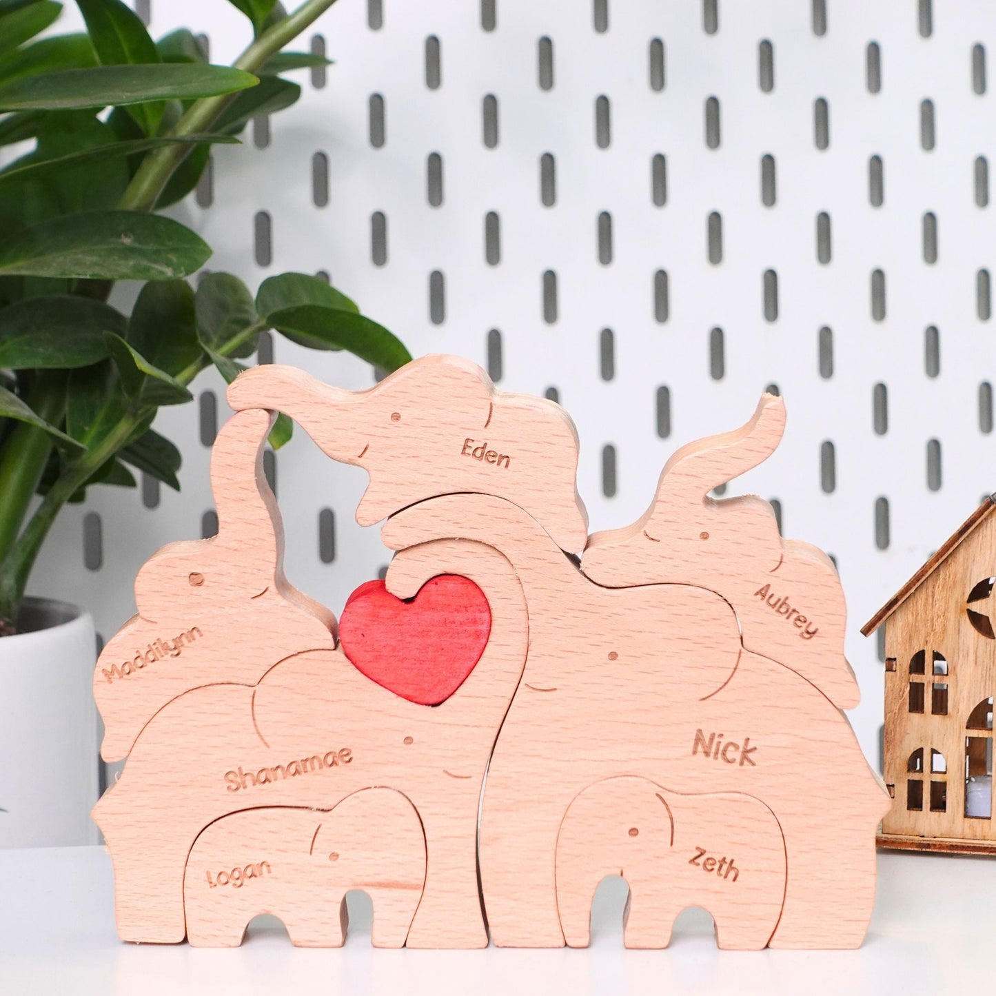 Personalized Elephant Family Wooden Puzzle Custom Up To 10 Animal Figurines Wooden Elephants Carvings 3D Animal Art Mother's Day Gift Kids