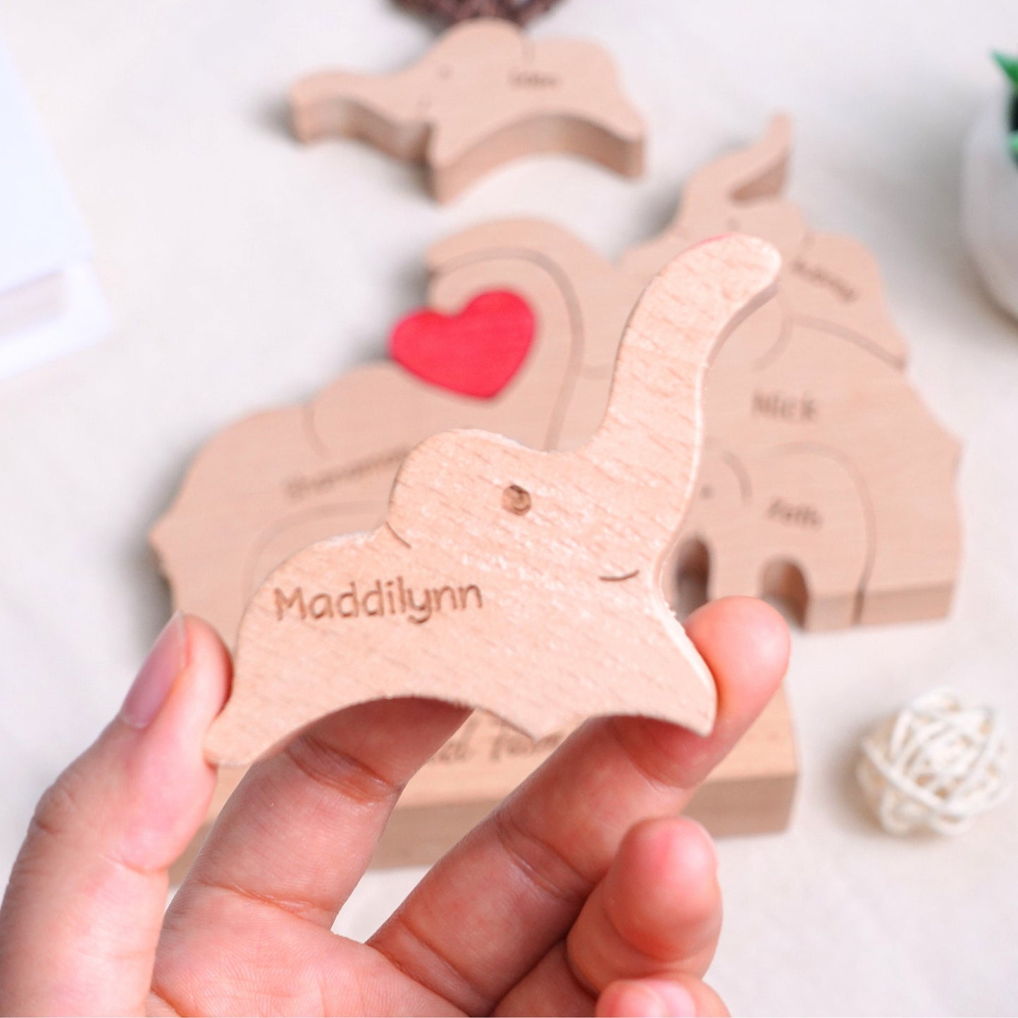 Personalized Elephant Family Wooden Puzzle Custom Up To 10 Animal Figurines Wooden Elephants Carvings 3D Animal Art Mother's Day Gift Kids